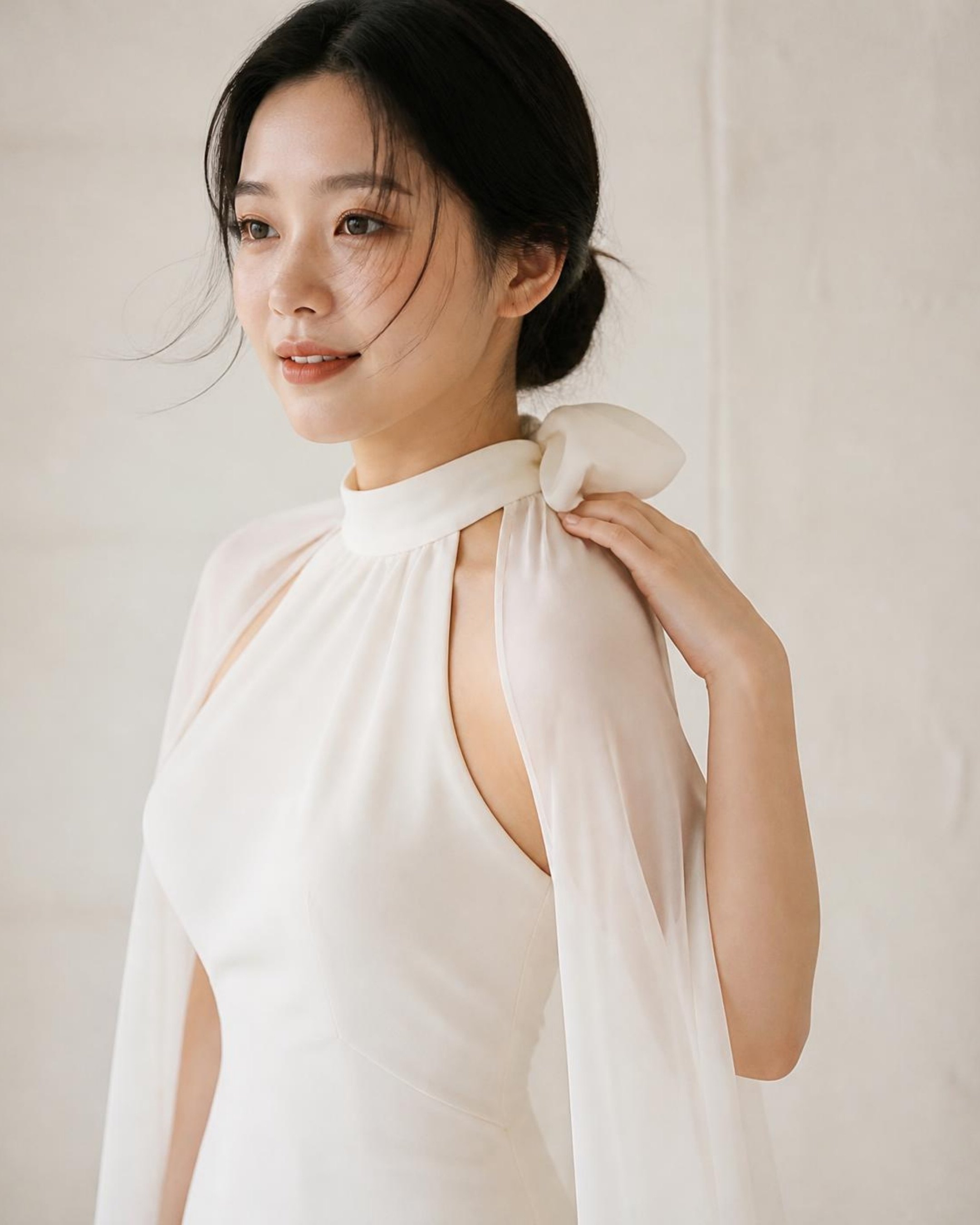 홀터·스쿱 네크라인
